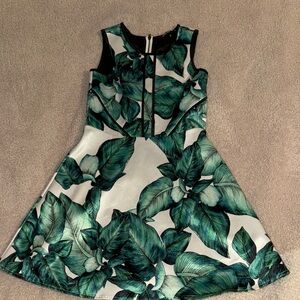 Leaf Print Sleeveless Kids Dress